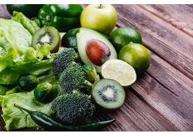 新鲜蔬菜水果和绿色植物健康的生活和食_371136001