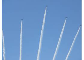 飞机云在天空中传播,蓝色脉冲,航展,航空节期,飞机,轨迹,空,特技